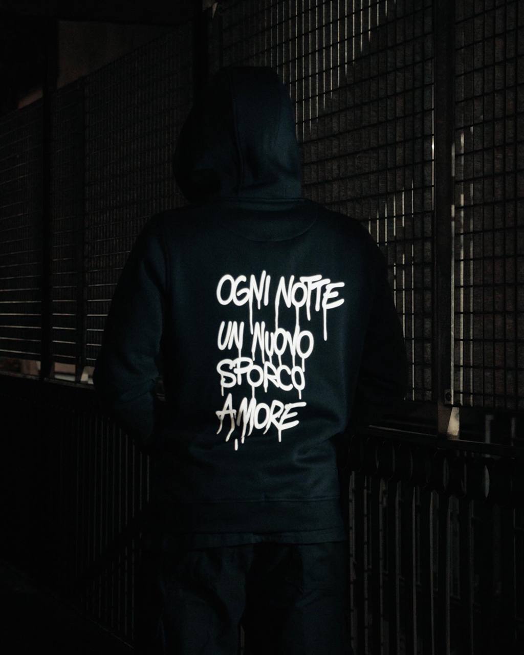 HOODIE LOVE BLACK