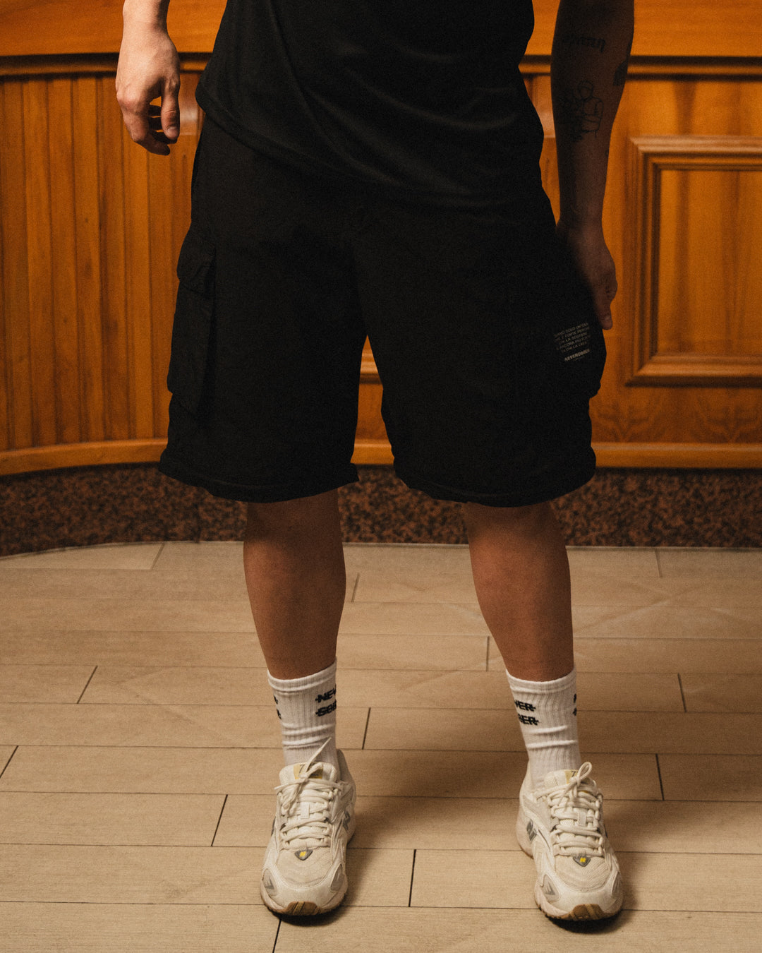BLACK PARACHUTE PANTS