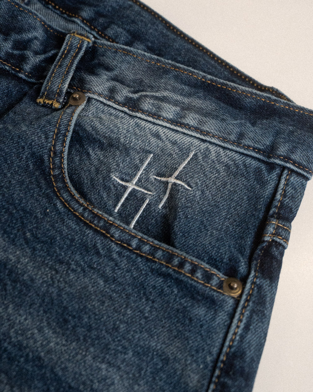 DENIM BLUE