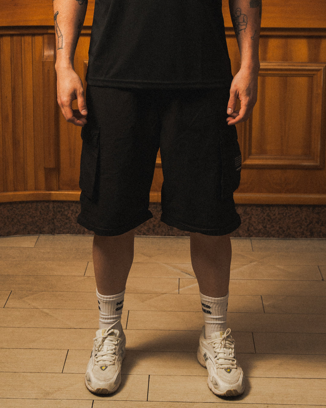 BLACK PARACHUTE PANTS